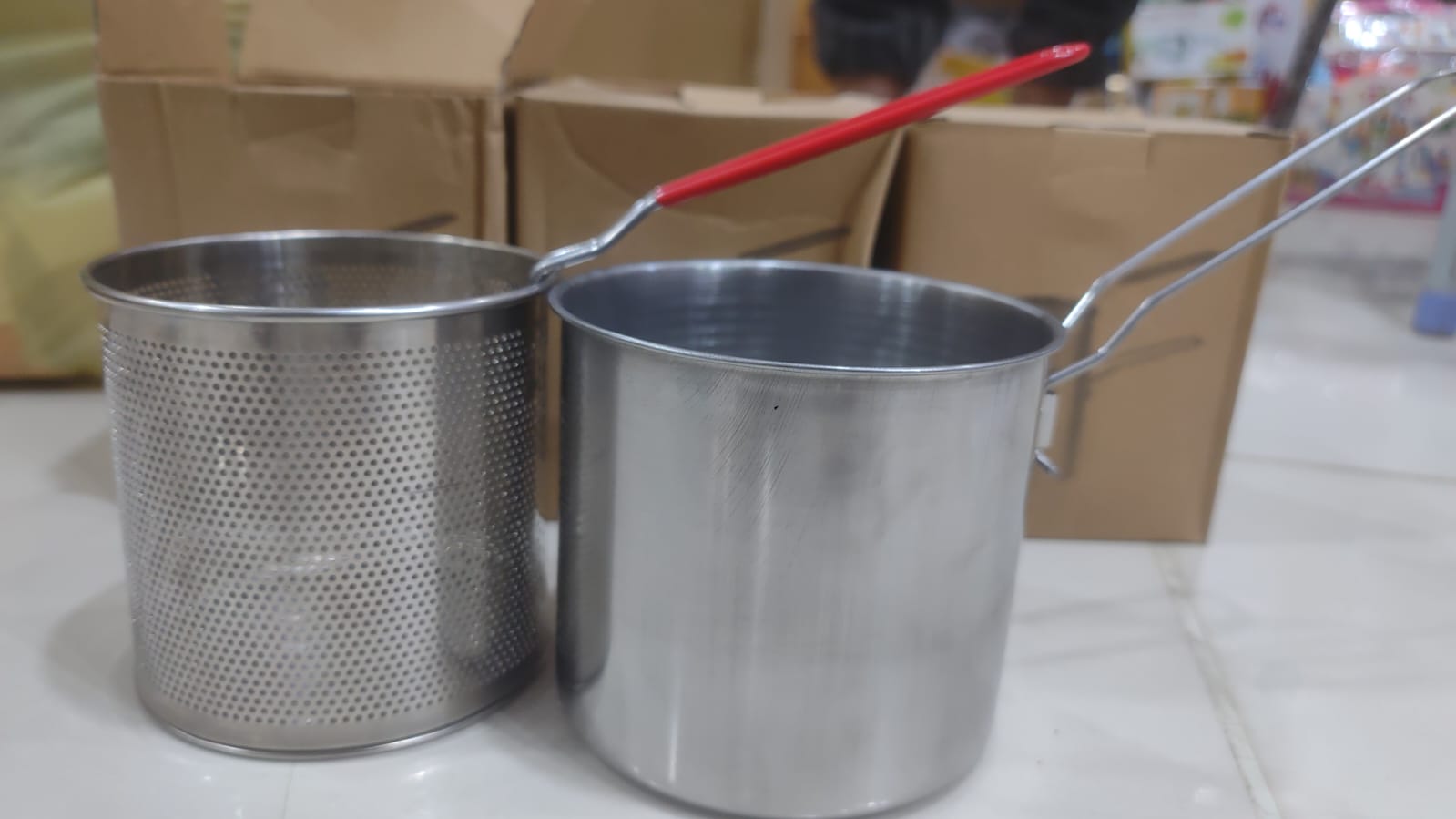 Stainless Steel 1200Ml Deep Fryer Pot with Strainer – Heavy-Duty Frying Pan